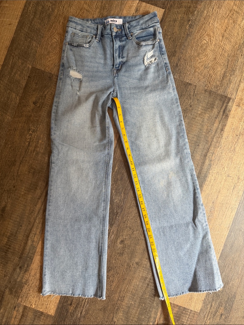 Mica Washed Light Blue Straight-Leg Jeans with Subtle Distress 3/26